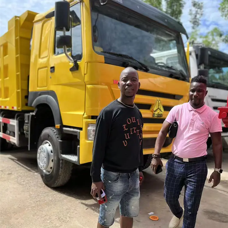 6x4 يستخدم Howo Dump Truck 371 HP
