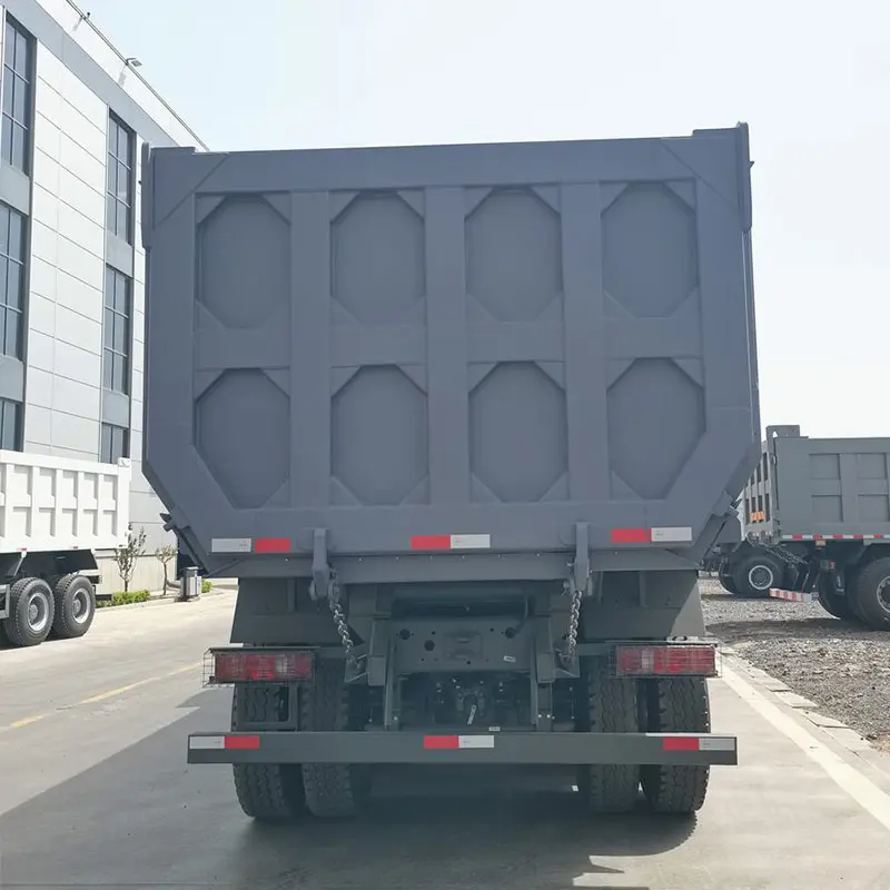 U Shaped Howo NX Dump Truck
