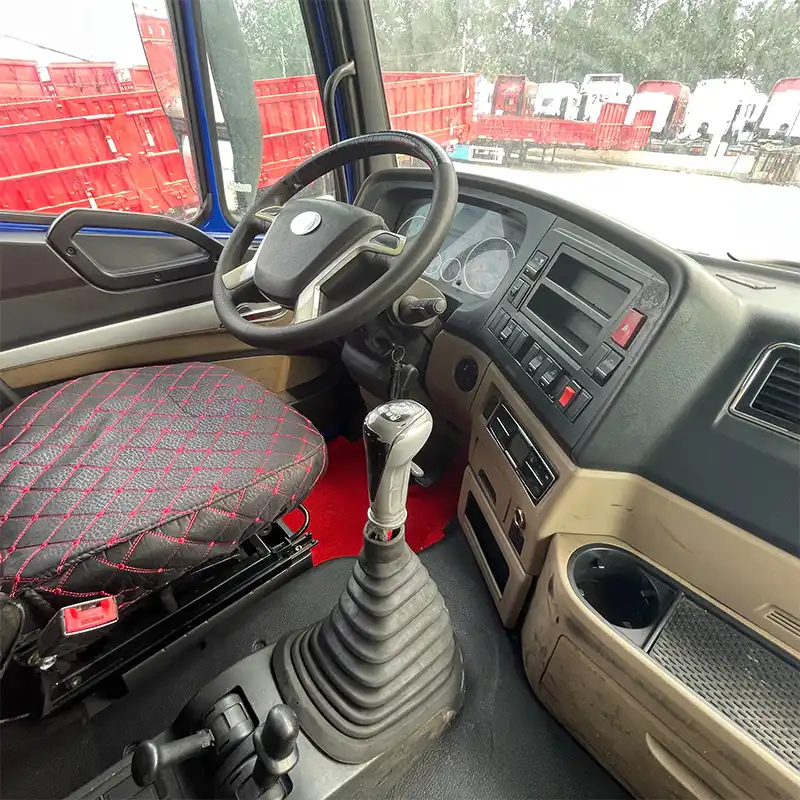Used 380hp 6x4 Tractor Truck