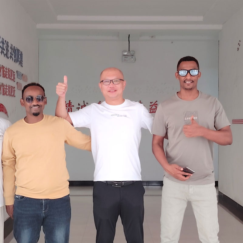 利比里亚客户 .jpg