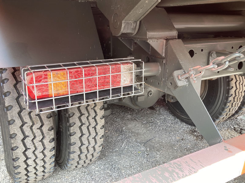 12 Wheels SINOTRUK HOWO NX 400HP Tipper Truck