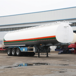 Remorque-citerne à carburant