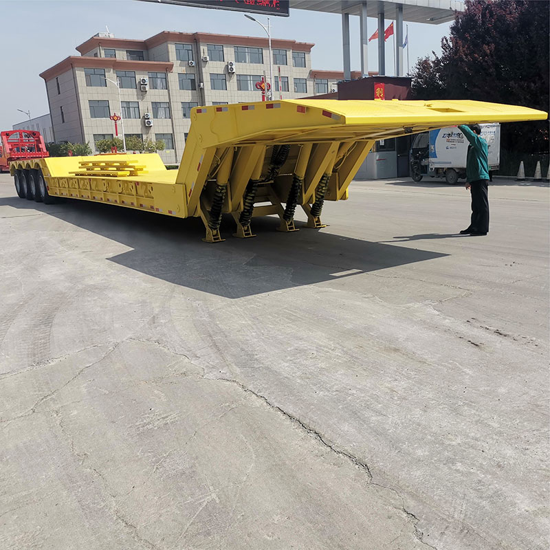 Hydraulic Foldable Gooseneck Lowbed Trailers